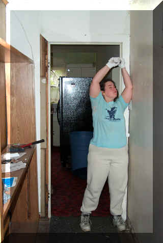 2000-04-01, Tammy Working - P0000018.JPG (452190 bytes)